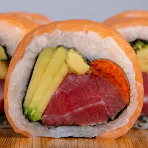 Maguro Sake Roll
