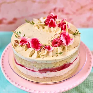 3 Leches Pistacho y Frambuesa Casero