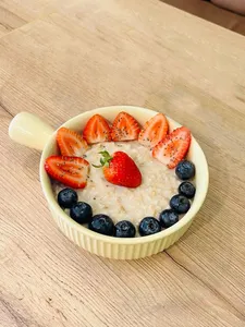 Bowl de Avena Frutada - kcal 389