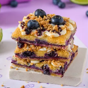 Blueberry Blondie