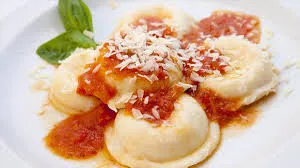 sorrentinos con salsa de camaron