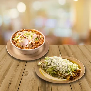 Combo Pozole Flautas Ahogadas