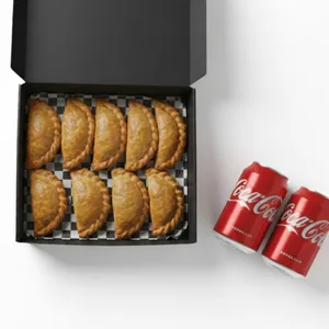 Combo 8 empanadas + 2 latas