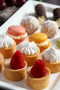 Pastelitos finos surtidos 20un