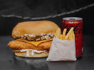 Lunes: XChicken Bluecheese