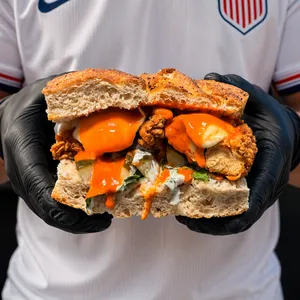 USA (Buffalo Chicken)