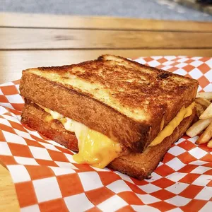 Grilled cheese sándwich