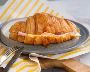 Jamón y Queso
