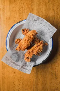 Chicken Fingers (4 Und)