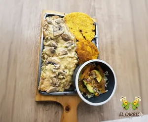 Pechuga a la plancha en salsa de champiñon