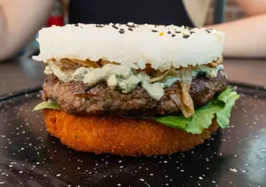 Sushi Burger BLUE MEAT