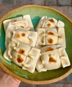 Empanadas cocktail Queso 10 unidades