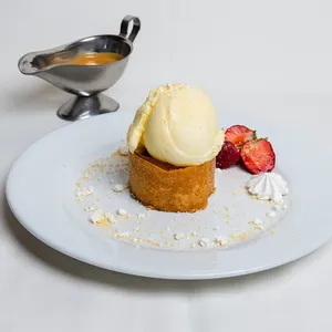 Ponderación con helado y manjar