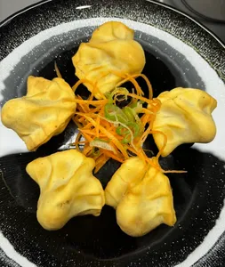 Gyozas de Pollo (5 Unidades)