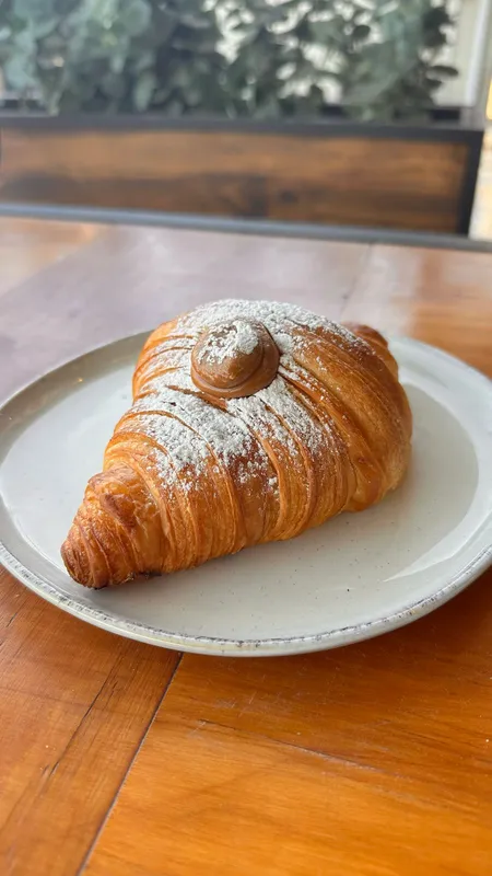 Croissant Dulce de Leche Pastelera