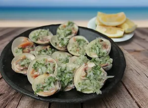 Almejas salsa verde