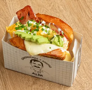 Sándwich Alín