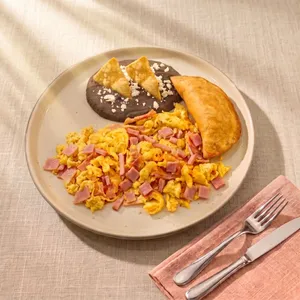 Scrambled, fried and/or lukewarm eggs (3 pcs) Scrambled, fried and/or lukewarm eggs (3 pcs)