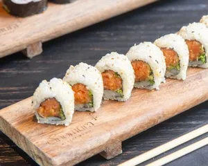 Spicy Salmón (Rollo)