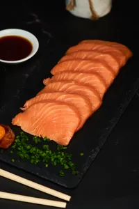 Sashimi Salmon (8 Piezas)