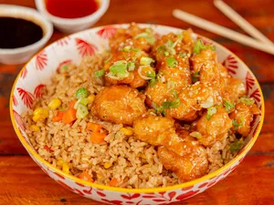 Combo Arroz al Wok + Pollo a la Naranja + Coca Cola