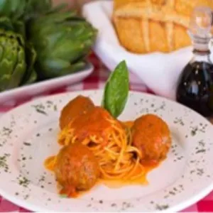 SPAGHETTI POLPETTE NAPOLETANE