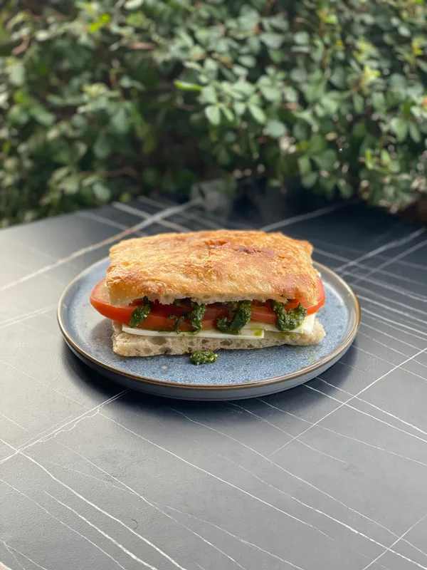 Sandwich Caprese