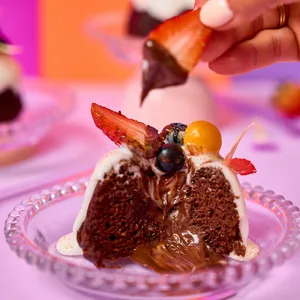 Volcan de Chocolate y Frutas Mini