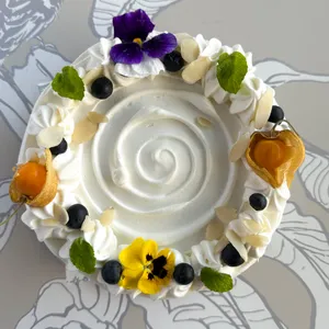 Torta Manjar Frambuesa 8p