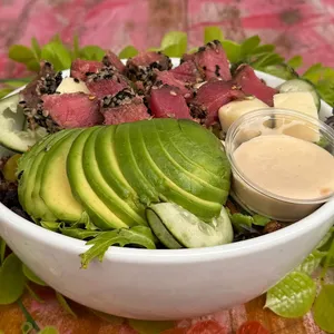 Ensalada Atún Sellado