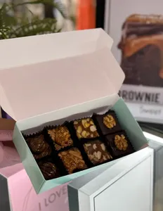 Cyber box 8 brownies