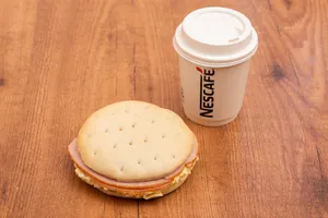 Promo Nescafé (8 oz) + Sándwich