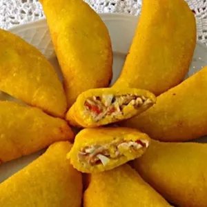 EMPANADA DE POLLO