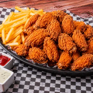Alitas Con Papas Fritas - 24 Unidades