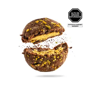 Galleta de chocolate rellena de pistacho