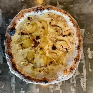 Pizza Pera Rochefort