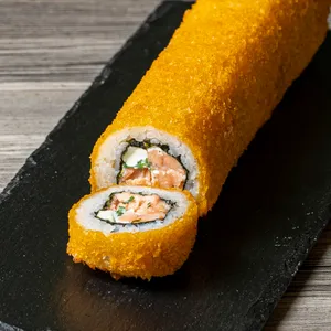 Hand Roll Salmón