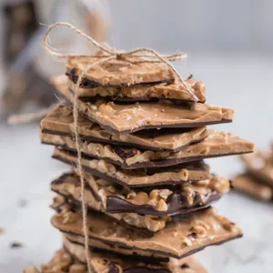 Tabletas de Caramelo, Almendras y Chocolate 200 gr