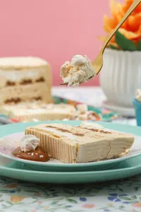 Torta Merengue Lúcuma Manjar   / 10 p.