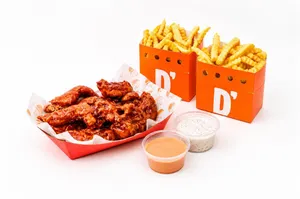 Pack 8 tenders (2 sabores a eleccion) + 2 papas + 2 dips