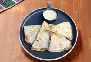 Quesadilla pollo achiote