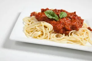 SPAGUETTI A LA BOLOGNESA