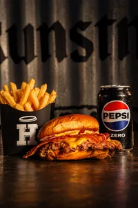 Combo Bacon Burger Simple + Papas Fritas y Bebida 350cc