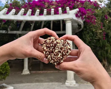 Corazones de profiterol