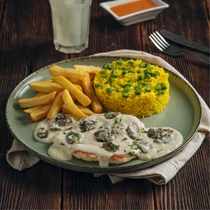 Pollo en Salsa de Champignones
