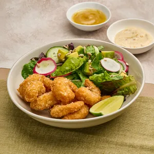 Bowl Camarones Apanados con Ensalada