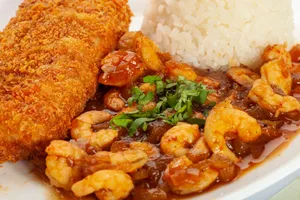 Reineta a la Criolla con salsa de Camarones