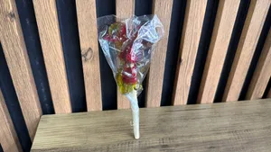 Paleta dulce chica
