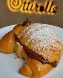 Medialuna nutella