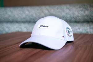 Titleist - Gorro Blanco Bermuda